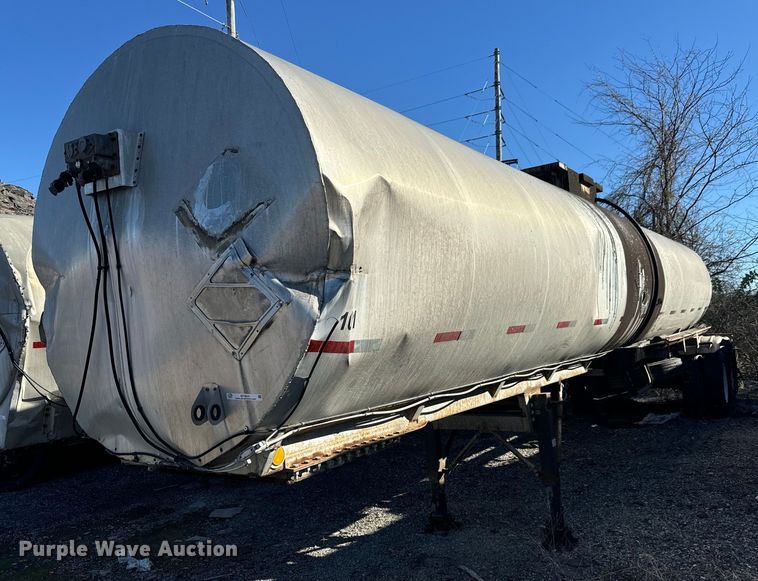 image for item MT9031 1977 Acro Hot Oil tank trailer