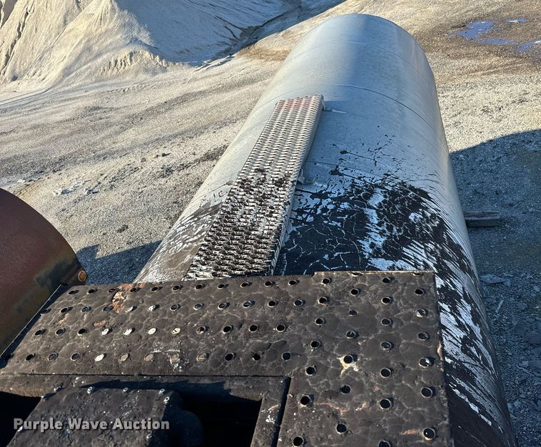 image for item MT9031 1977 Acro Hot Oil tank trailer