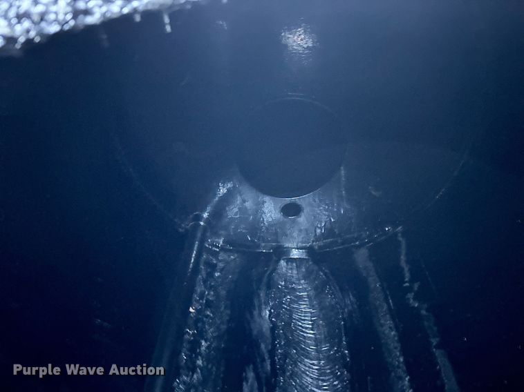 image for item MT9031 1977 Acro Hot Oil tank trailer