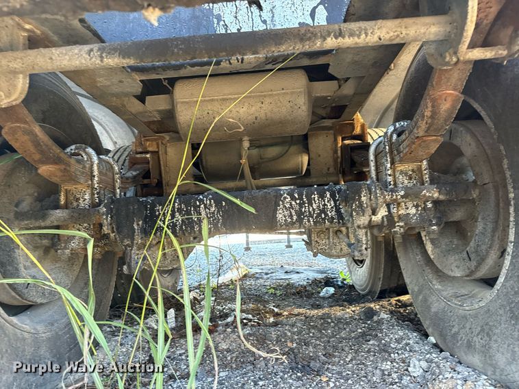 image for item MT9031 1977 Acro Hot Oil tank trailer