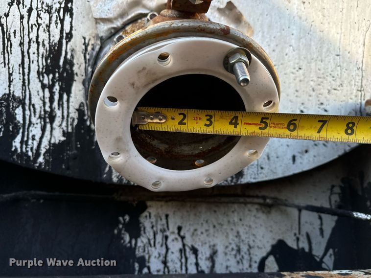 image for item MT9031 1977 Acro Hot Oil tank trailer