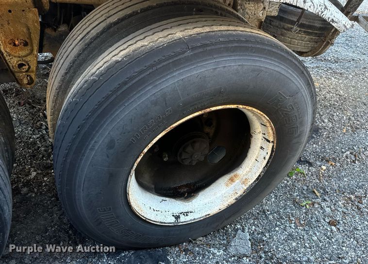 image for item MT9031 1977 Acro Hot Oil tank trailer