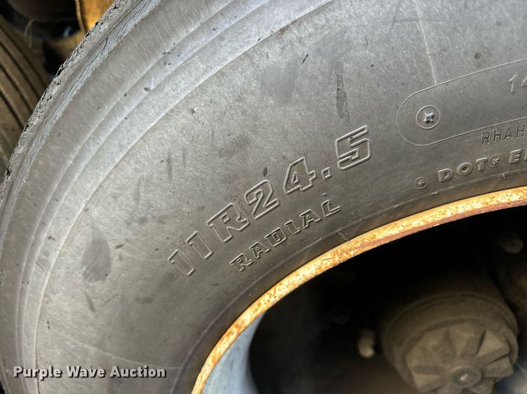 image for item MT9031 1977 Acro Hot Oil tank trailer