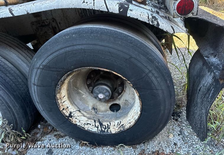 image for item MT9031 1977 Acro Hot Oil tank trailer