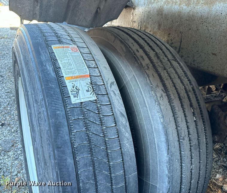 image for item MT9031 1977 Acro Hot Oil tank trailer