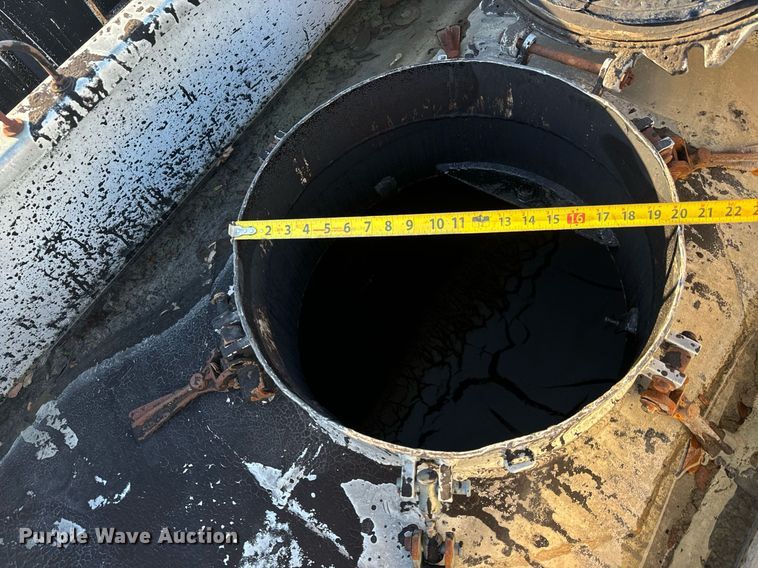 image for item MT9032 1971 Butler tank trailer