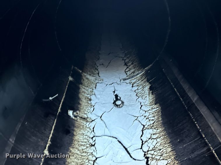 image for item MT9032 1971 Butler tank trailer