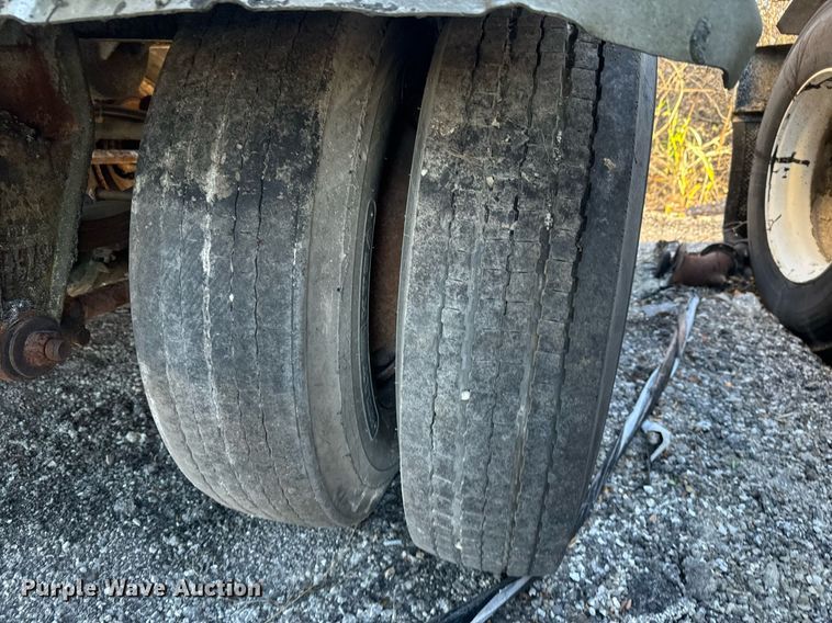 image for item MT9032 1971 Butler tank trailer