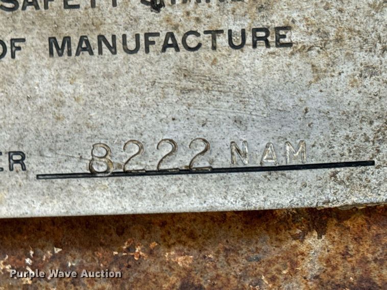 image for item MT9032 1971 Butler tank trailer