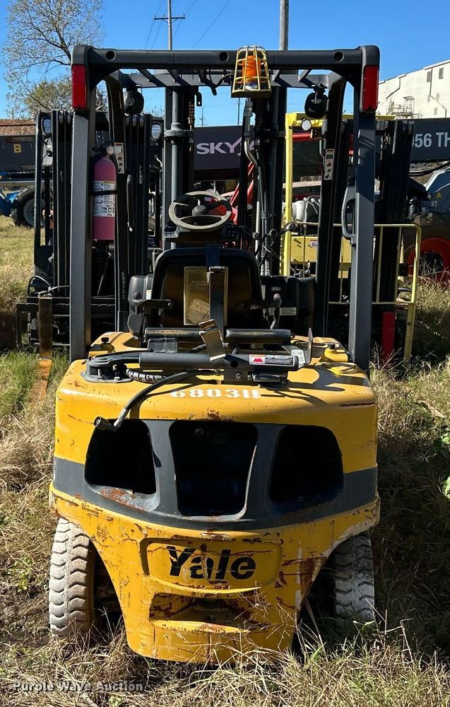 image for item NJ9576 Yale GLP050VXEUSE090 forklift