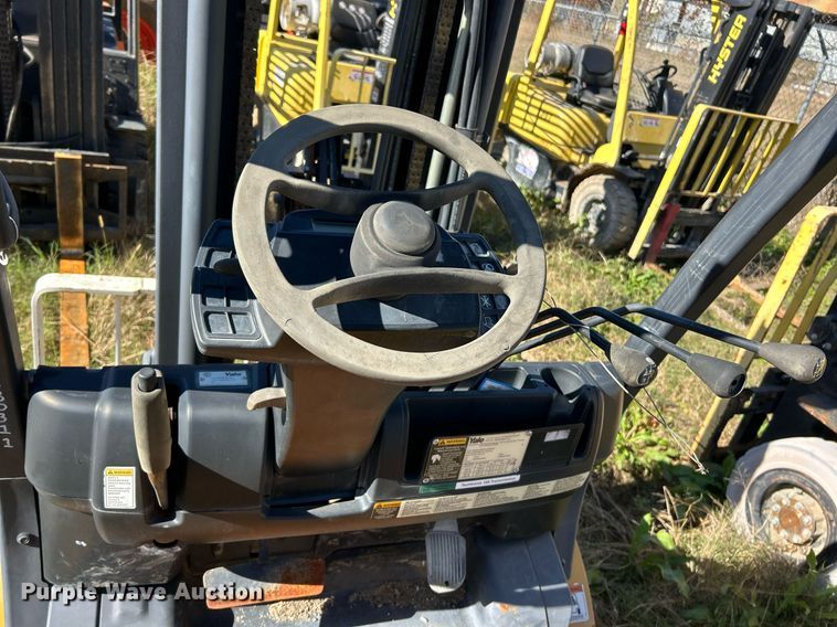 image for item NJ9576 Yale GLP050VXEUSE090 forklift