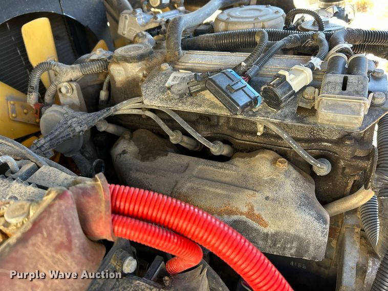 image for item NJ9576 Yale GLP050VXEUSE090 forklift