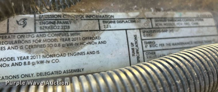 image for item NJ9576 Yale GLP050VXEUSE090 forklift