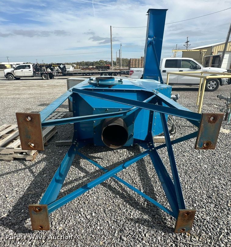 image for item NQ9070 Donaldson dust collector