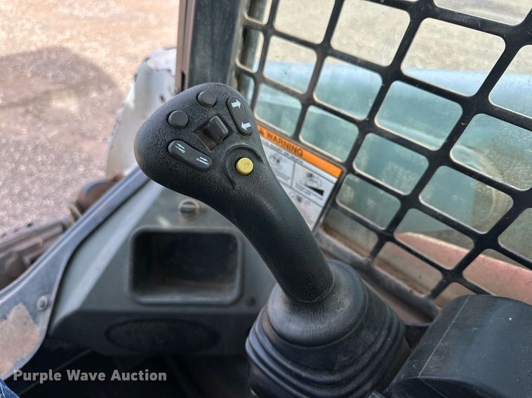 image for item NQ9132 2012 Bobcat T630 tracked skid steer loader