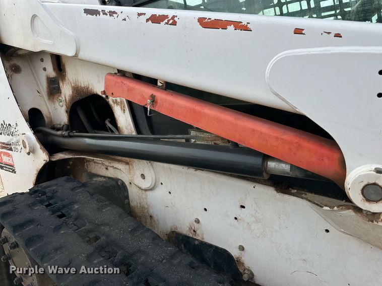 image for item NQ9132 2012 Bobcat T630 tracked skid steer loader