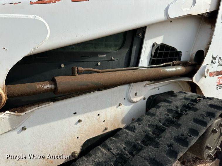 image for item NQ9132 2012 Bobcat T630 tracked skid steer loader