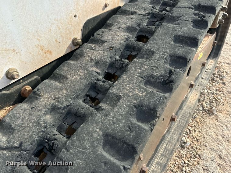 image for item NQ9132 2012 Bobcat T630 tracked skid steer loader