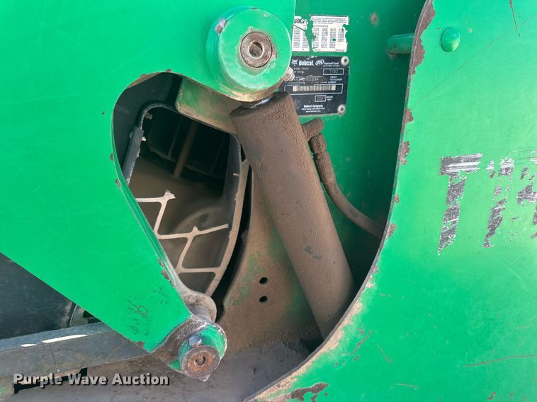 image for item NQ9134 2007 Bobcat T190 tracked skid steer loader