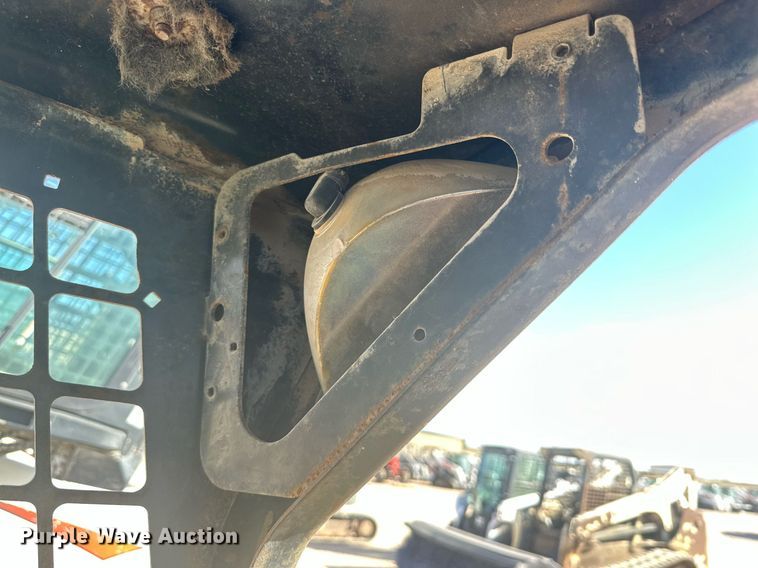 image for item NQ9134 2007 Bobcat T190 tracked skid steer loader