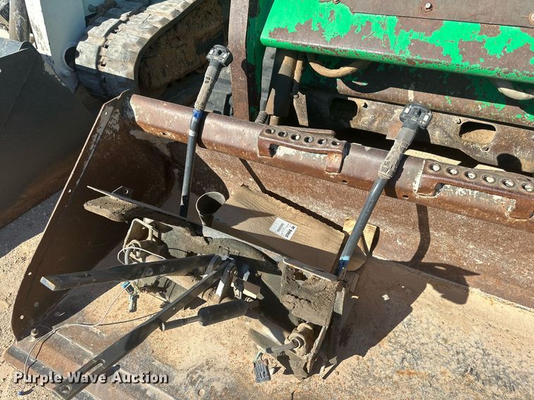 image for item NQ9134 2007 Bobcat T190 tracked skid steer loader