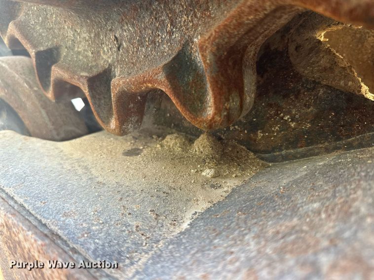 image for item NQ9134 2007 Bobcat T190 tracked skid steer loader