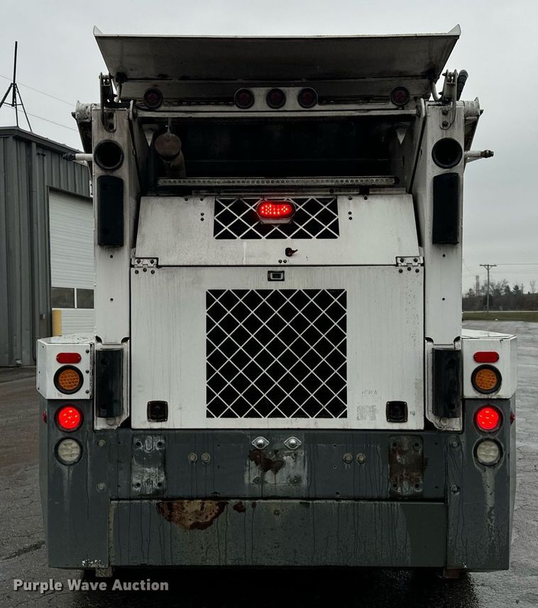 image for item OG9721 2016 Global  M3 street sweeper truck