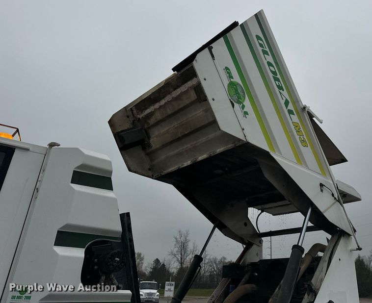 image for item OG9721 2016 Global  M3 street sweeper truck