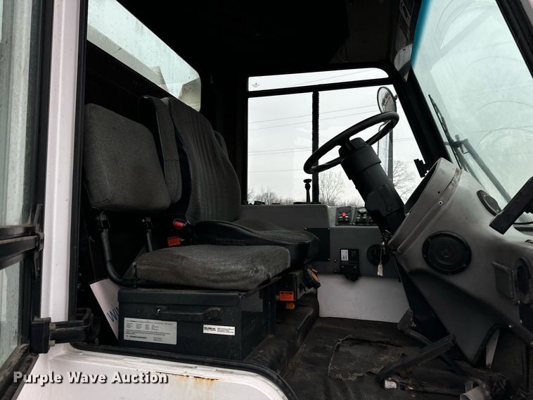 image for item OG9721 2016 Global  M3 street sweeper truck