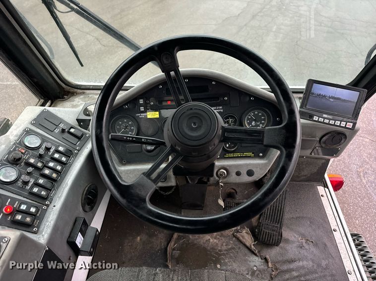 image for item OG9721 2016 Global  M3 street sweeper truck