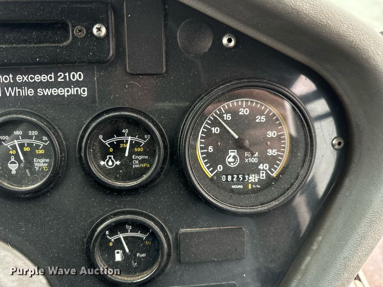 image for item OG9721 2016 Global  M3 street sweeper truck