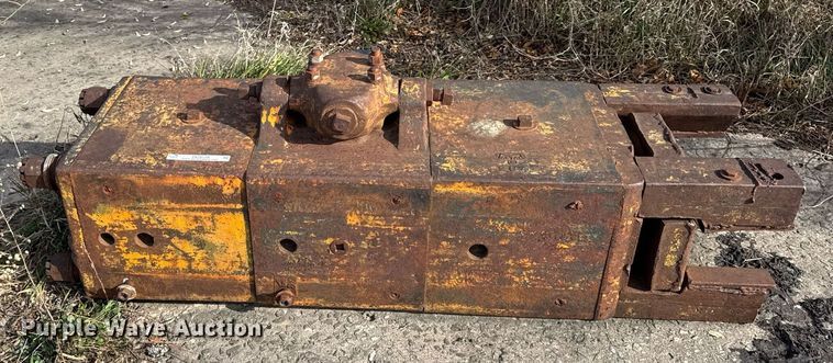 image for item OG9728 McCann Terry sheet piling hammer 