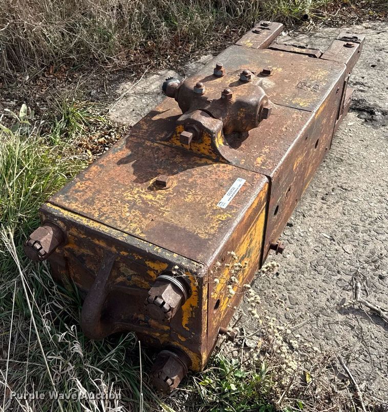 image for item OG9728 McCann Terry sheet piling hammer 