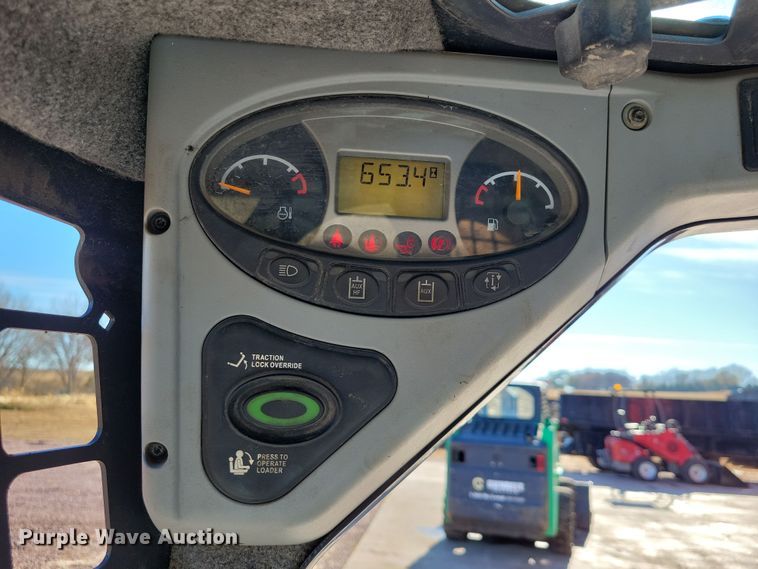 image for item OH9388 2010 Bobcat S100 skid steer loader