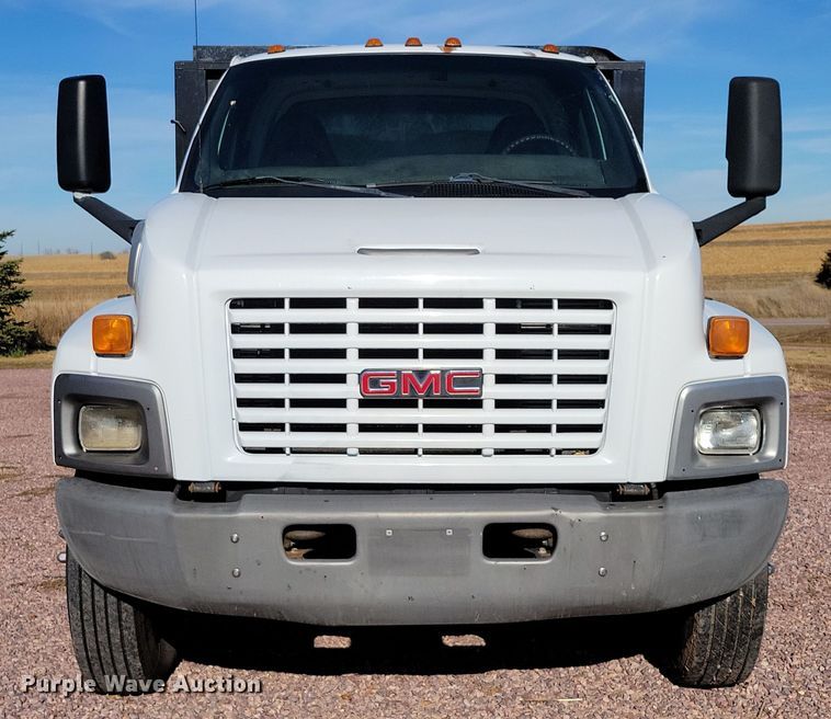 image for item OH9389 2003 GMC C7500 dump truck