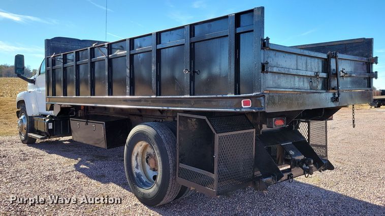 image for item OH9389 2003 GMC C7500 dump truck