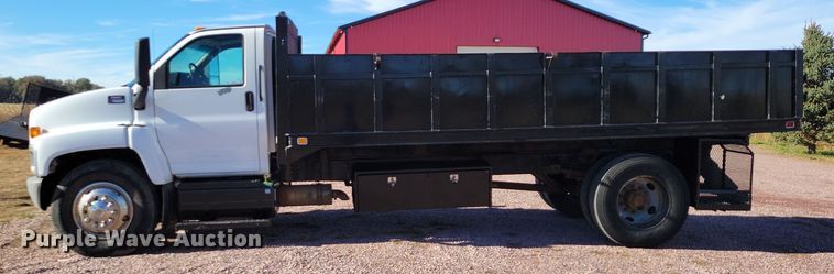image for item OH9389 2003 GMC C7500 dump truck