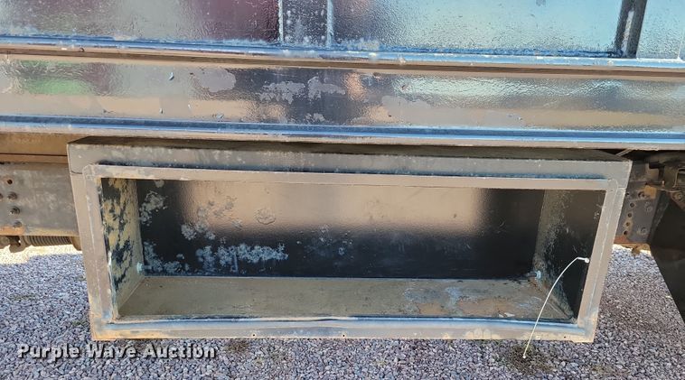 image for item OH9389 2003 GMC C7500 dump truck