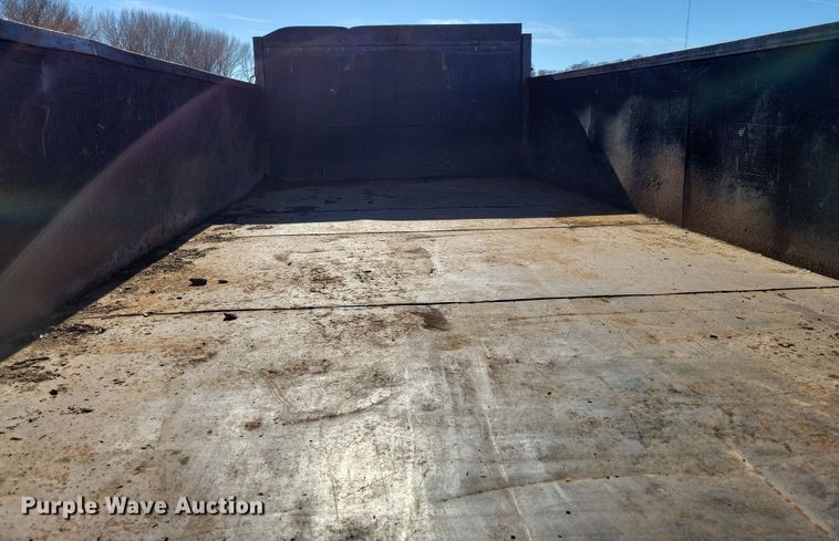 image for item OH9389 2003 GMC C7500 dump truck