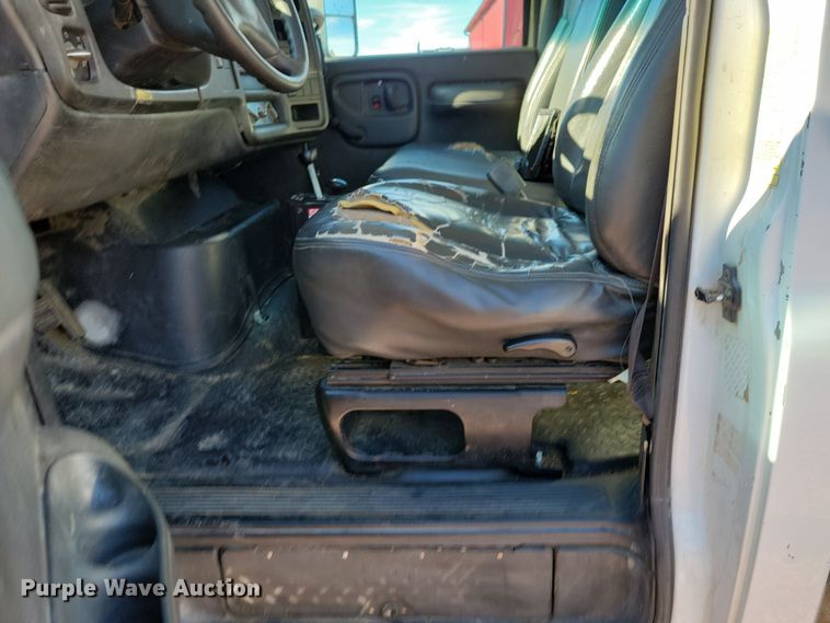 image for item OH9389 2003 GMC C7500 dump truck