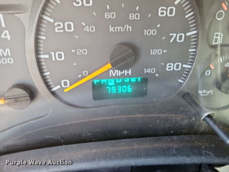 image for item OH9389 2003 GMC C7500 dump truck