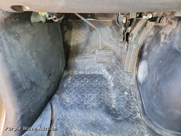 image for item OH9389 2003 GMC C7500 dump truck