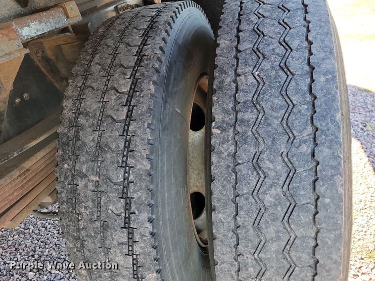 image for item OH9389 2003 GMC C7500 dump truck