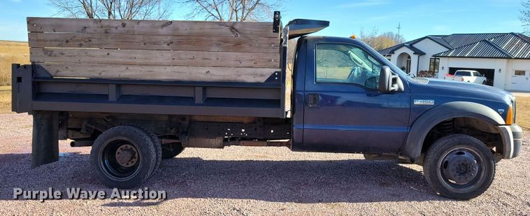 image for item OH9390 2006 Ford F450 Super Duty XL dump truck