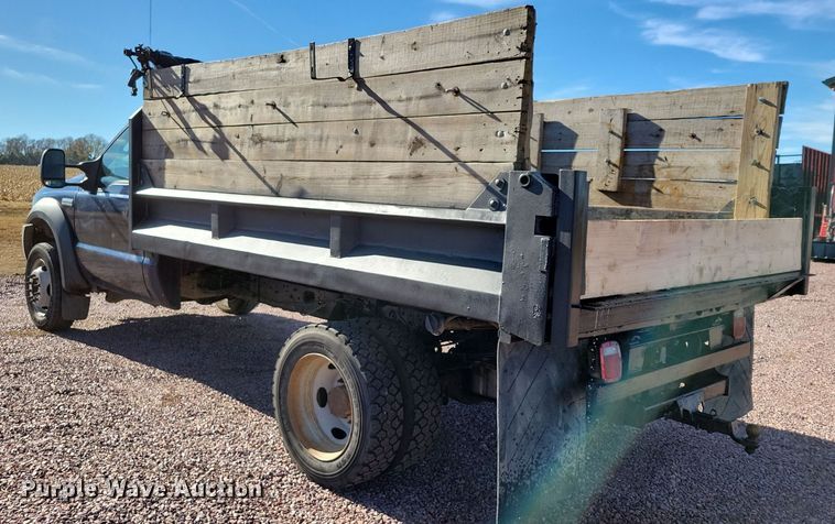 image for item OH9390 2006 Ford F450 Super Duty XL dump truck
