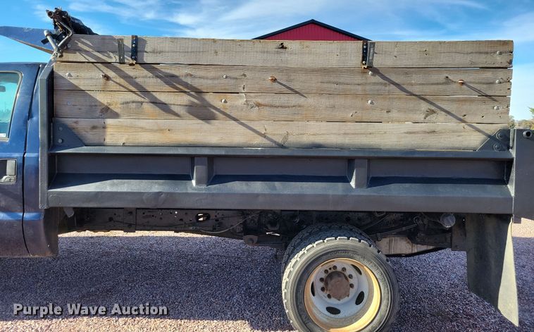 image for item OH9390 2006 Ford F450 Super Duty XL dump truck