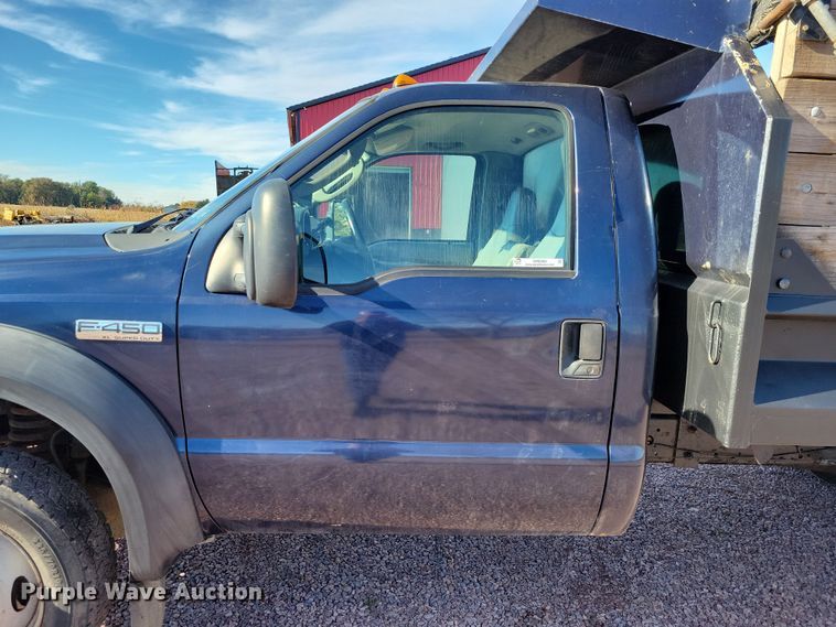 image for item OH9390 2006 Ford F450 Super Duty XL dump truck