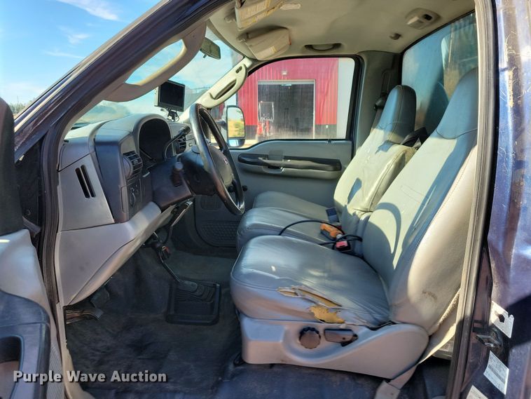 image for item OH9390 2006 Ford F450 Super Duty XL dump truck