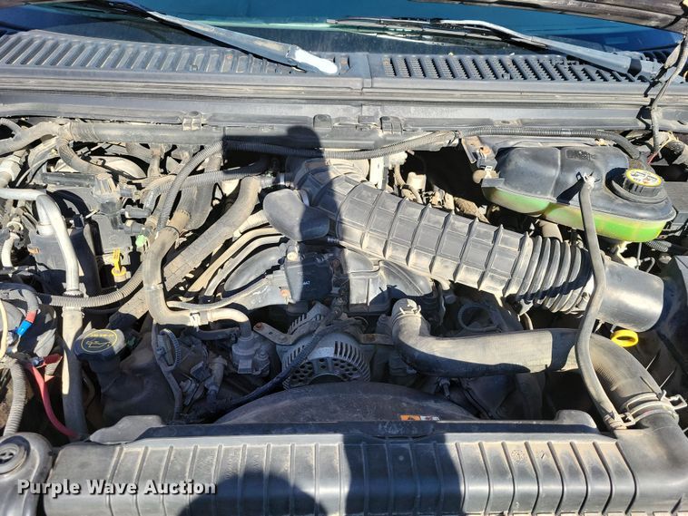 image for item OH9390 2006 Ford F450 Super Duty XL dump truck