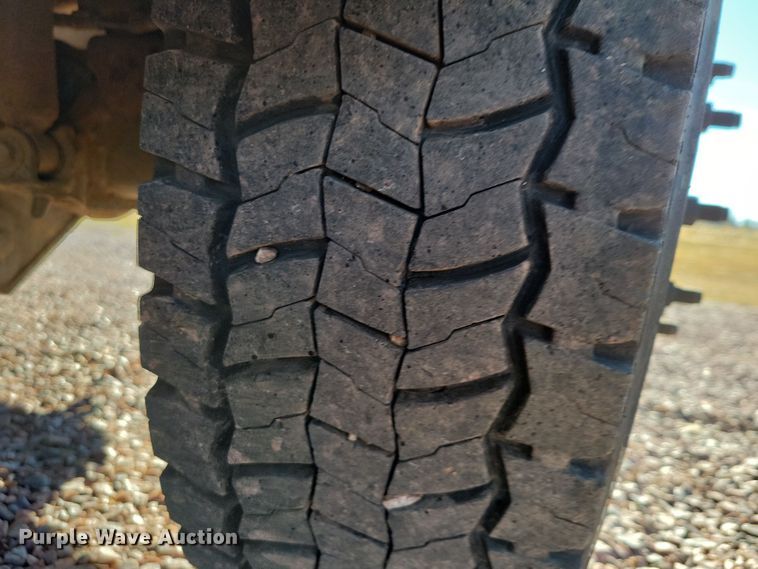 image for item OH9390 2006 Ford F450 Super Duty XL dump truck